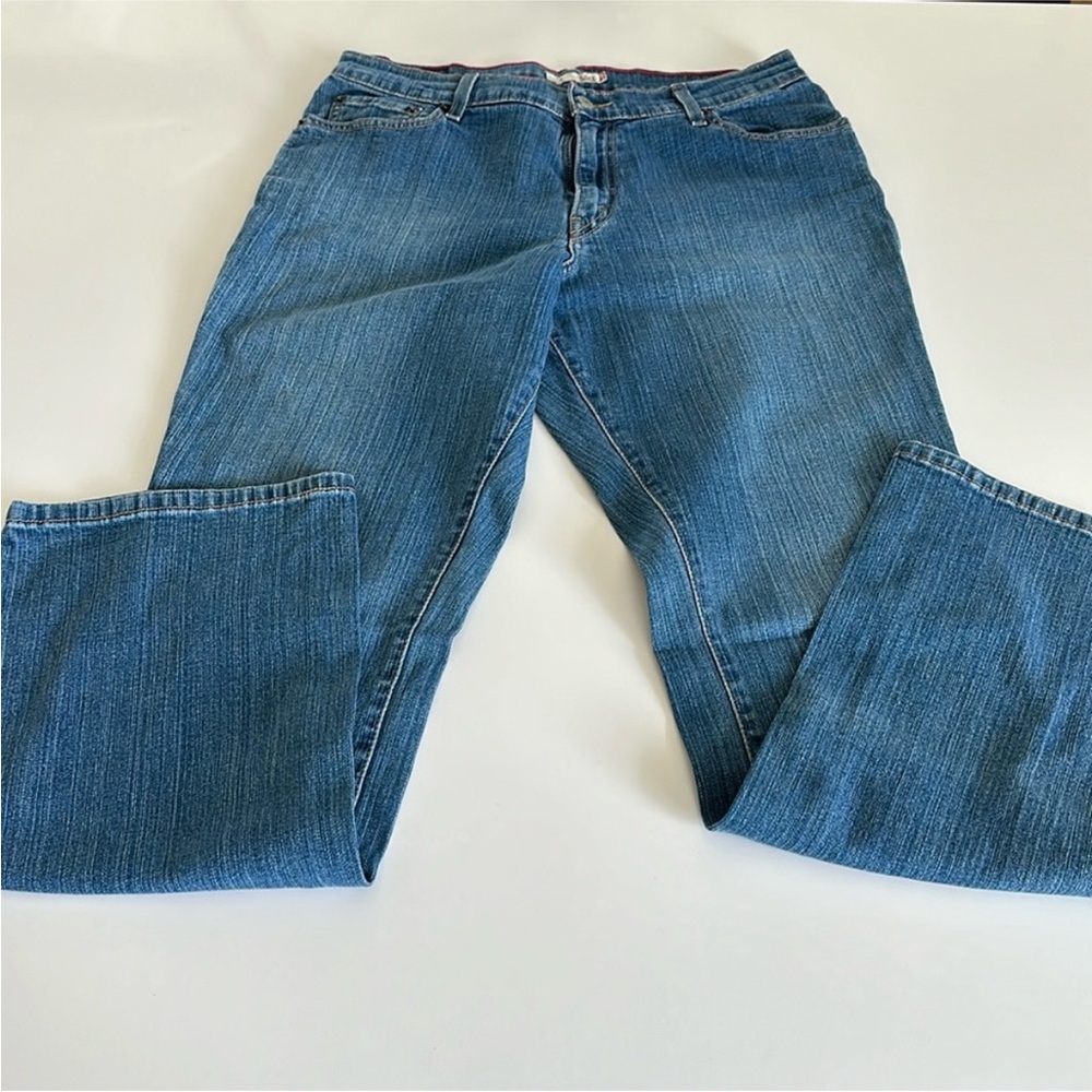 Levi's 550 Women's Relaxed Fit Boot Cut Jeans
